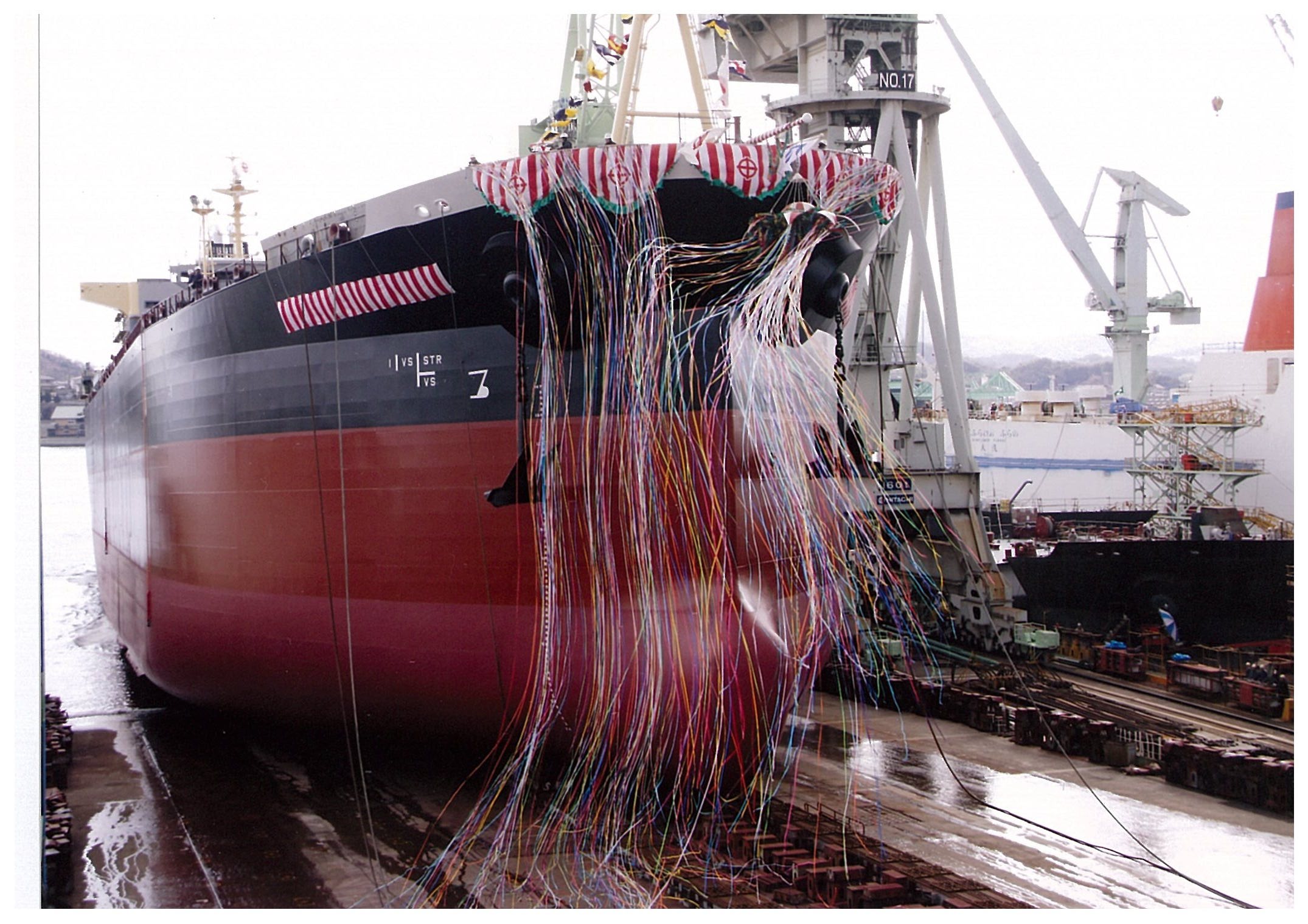 株式会社富洋海運様向DW 50,000 MTプロダクトタンカー 進水